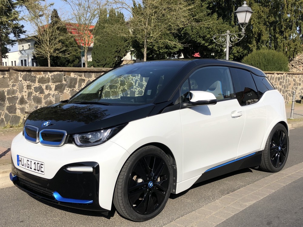 BMW i3s elektromobil - automat